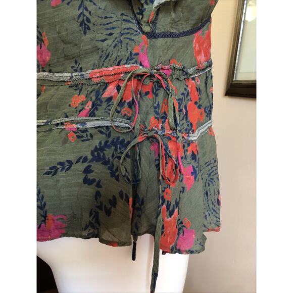 TANYA TAYLOR Ruffle Sleeve Green Red Floral Lined 100% Silk Size 12 V Neck - Picture 4 of 7